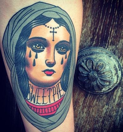 megszemélyesít Mary Tattoos