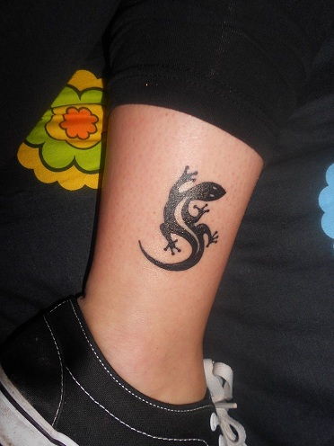 Látványos Gecko Tattoo Design