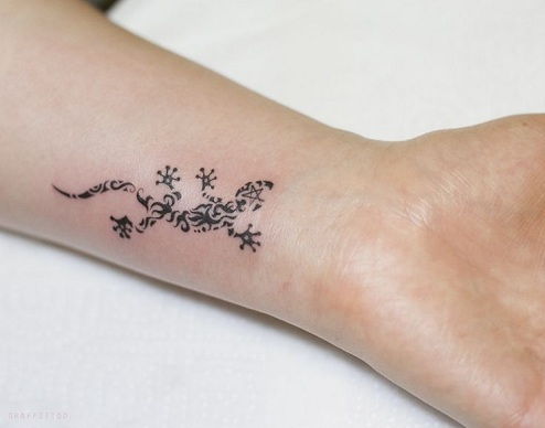 Törzsi Gecko Tattoo Design