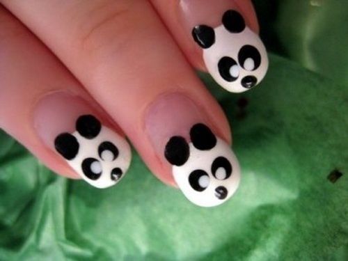 Dulce panda nail art