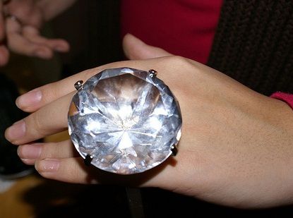 Didelis Round Diamond Ring