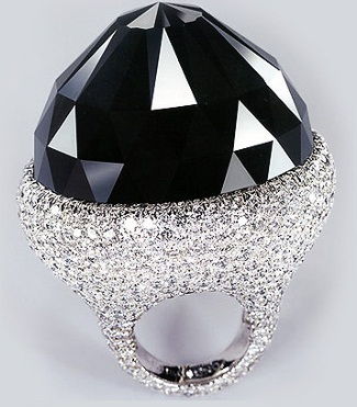 Didelis Diamond Engagement Ring
