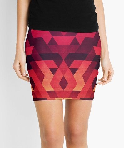 Povzetek Red Mini Skirts Designs