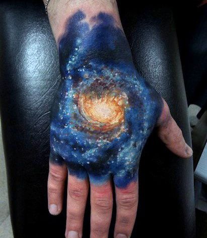 Kéz Galaxy Tattoo