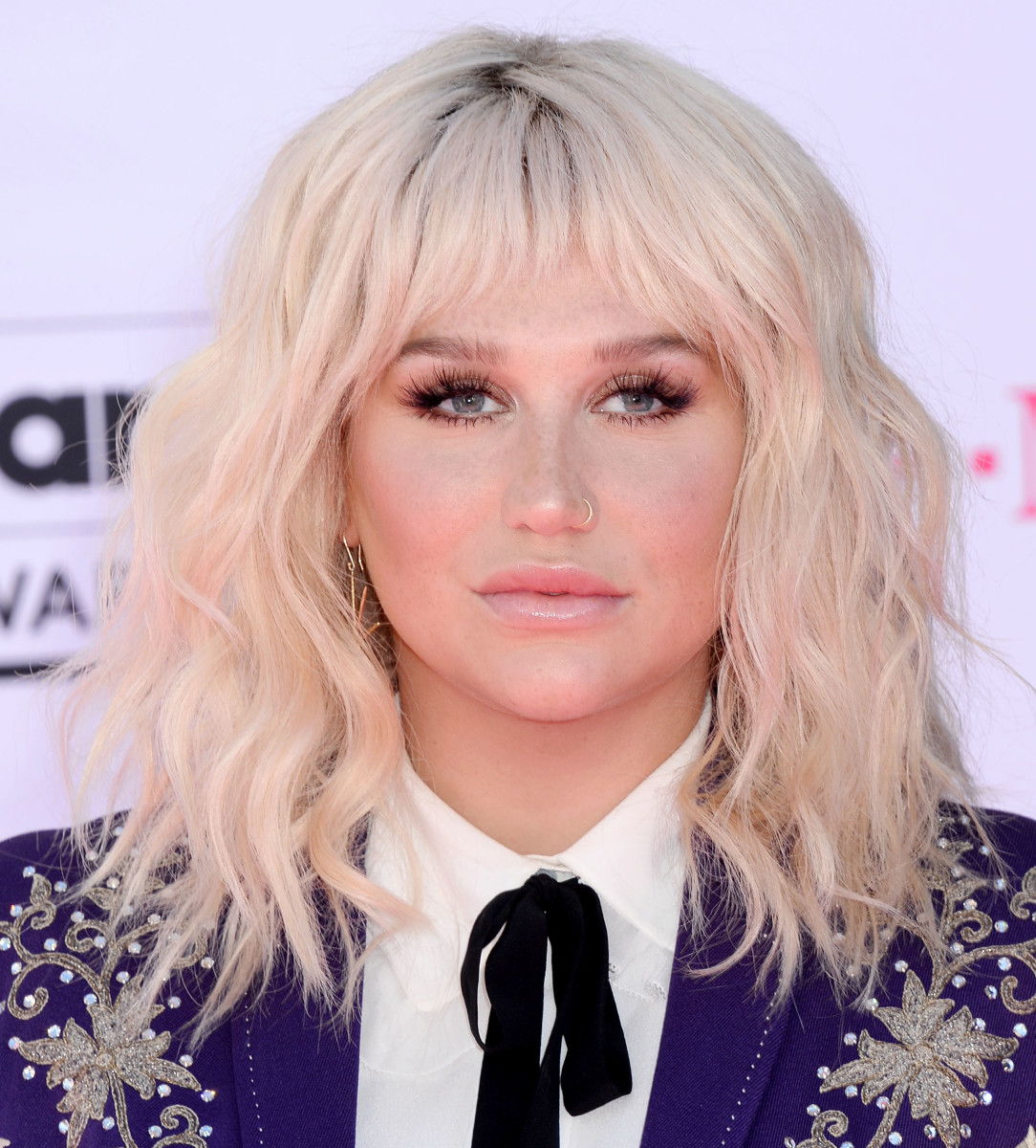 Billboard Music Awards 2016: The Best Celebrity Beauty Looks on the Red Carpet