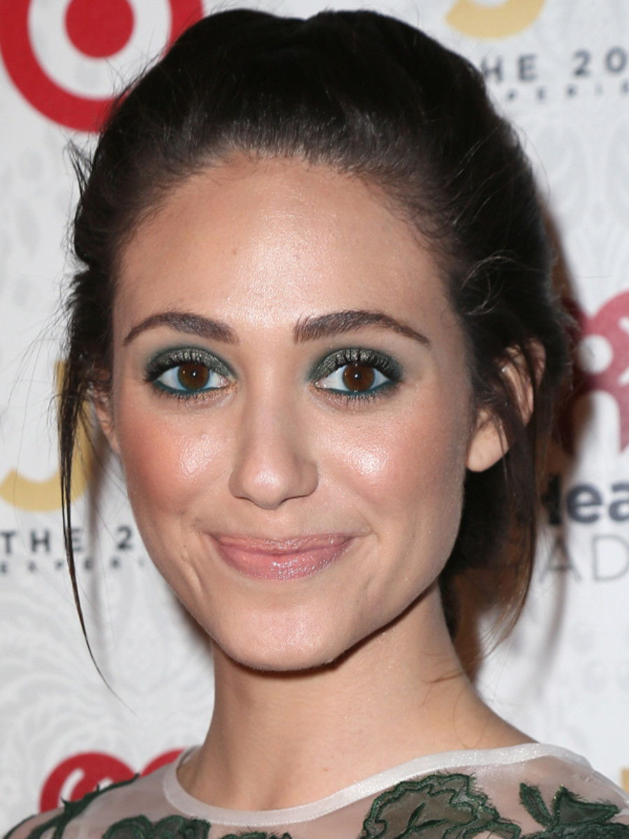 Can You Spot Emmy Rossum's Makeup Mistake?