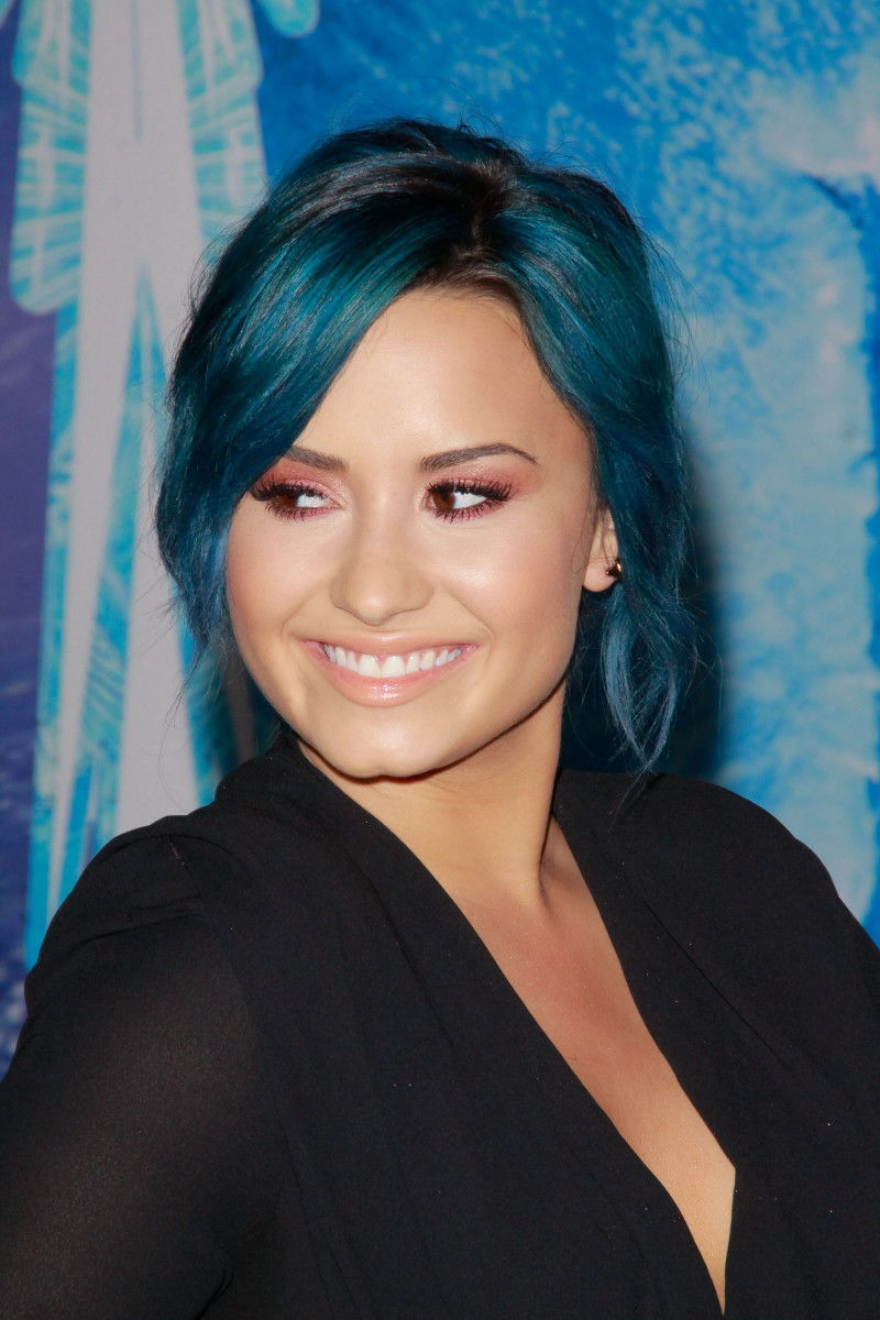 Demi Lovato's 10 Best Hair and Makeup Looks