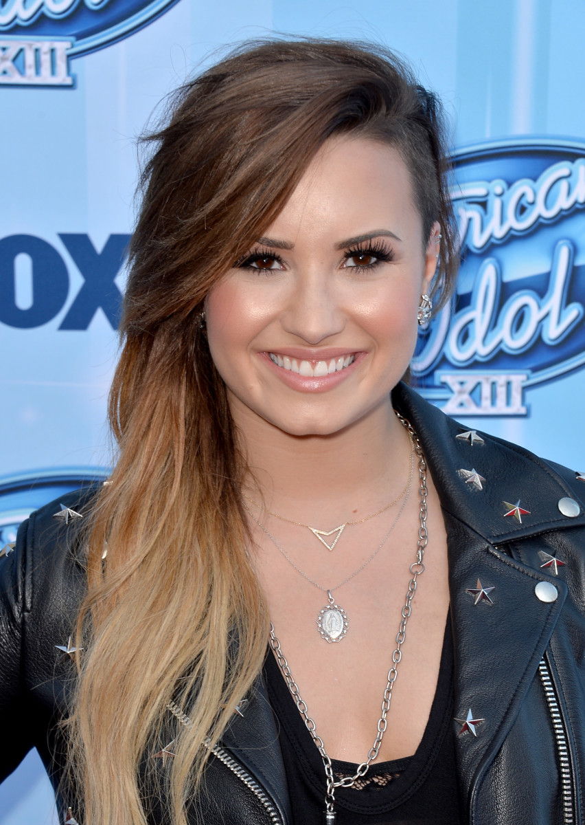 Demi Lovato's 10 Best Hair and Makeup Looks