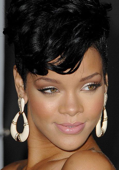 Rihanna Plastic Surgery 