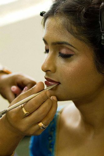 Hogyan kell csinálni Dél-Indiai esküvői smink képek Stílusok az életben