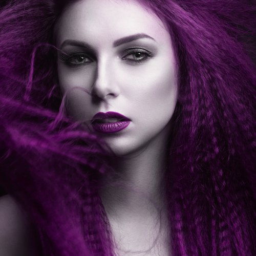 Kaip dažyti plaukus violetiniais: patarimai ir gudrybės, kuriuos turite žinoti
