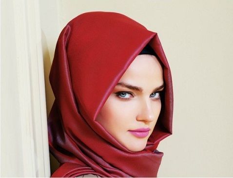 Trikampis Face Shape Hijab Designs
