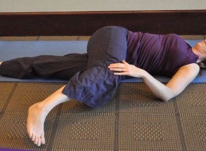 Kako zmanjšati bolečine v hrbtenici naravno doma? | Styles At Life