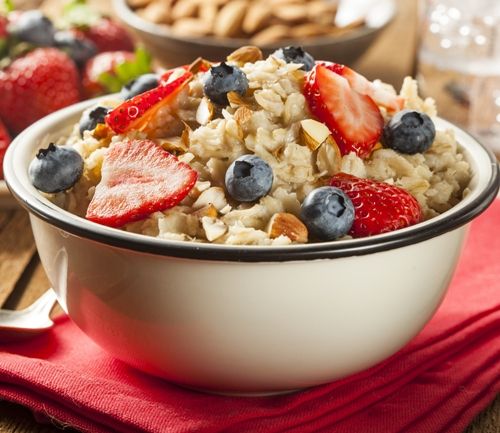 Oatmeal Diet Recipe with Berryes