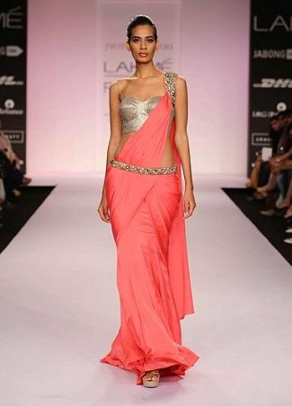 Drugačen ways to wear a saree 12