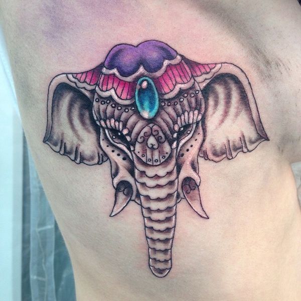 17 Gray perfect elephant head tattoo on the ribs