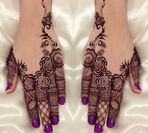 The Pakistani Henna Art