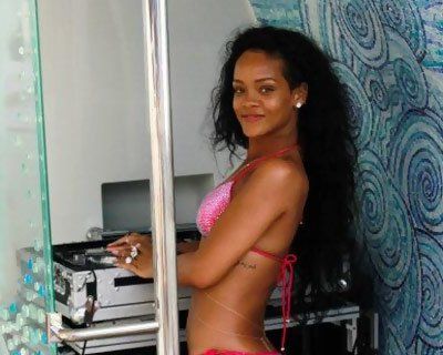 Rihanna without makeup_10