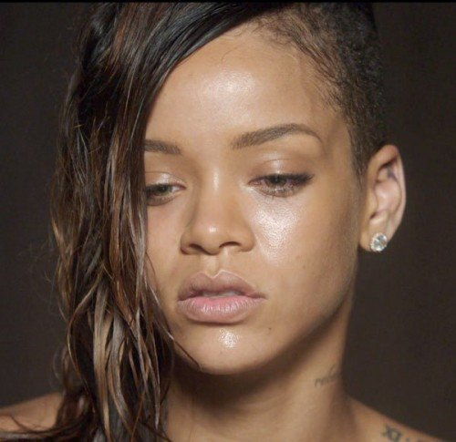 Rihanna without makeup_12