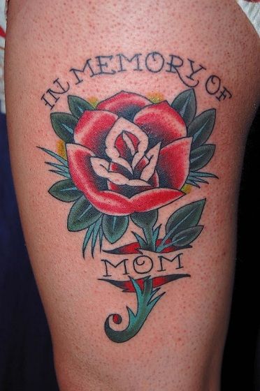 memorialinis rožinis tatuiruotė