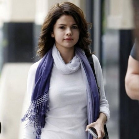 Selena Gomez without makeup_9