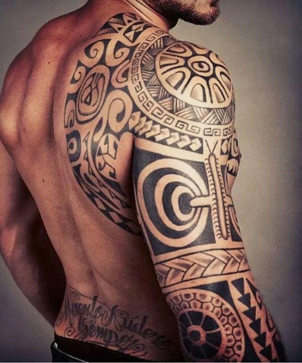 polinéziai Sleeve Tattoo Design