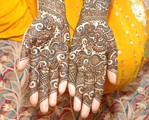 Teljes Hand Bengali Mehndi Design