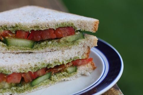 Zelena chutney sandwich