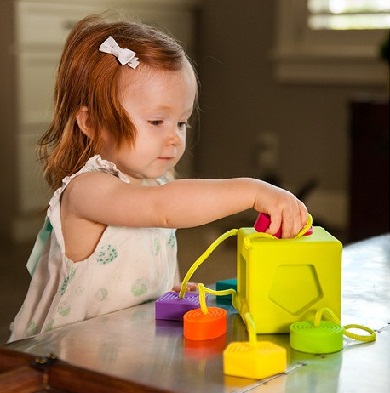 11 geriausių žaislų 8 mėnesių sena kūdikiams Stiliai gyvenime