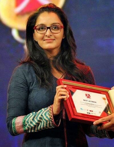 Top 12 Manju Warrier Without Makeup | Styles At Life