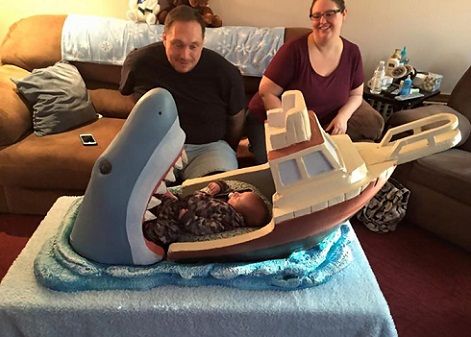 Žaislai for 2 Month Old Baby-sink ship bed toy