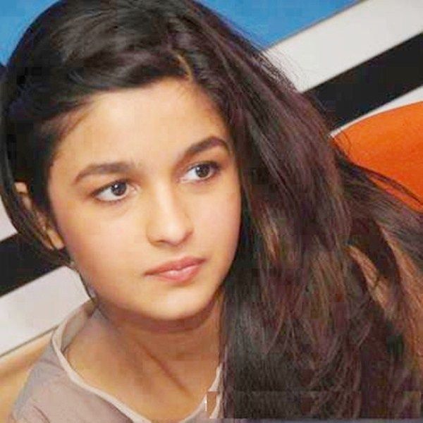 Alia Bhatt without makeup 12