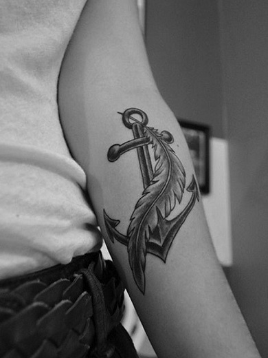 feathery-anchor-tattoo