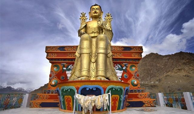 turistice-locuri Likir-monastery_ladakh-