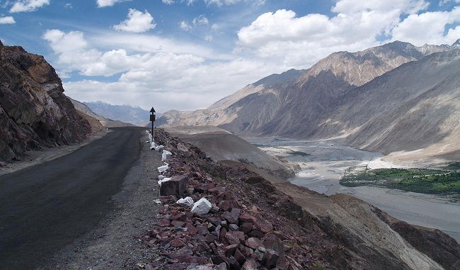 turistice-locuri Nubra-valley_ladakh-