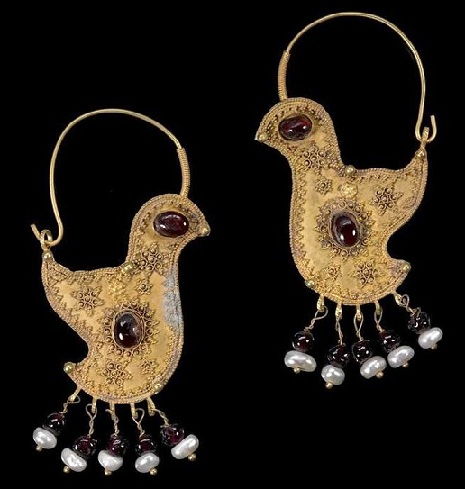 designer-bird-hoop-earrings