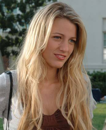 Blake Lively Without Makeup 12