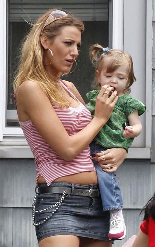 Blake Lively Without Makeup 9
