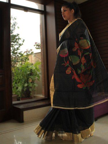 Kézzel szőtt Saris-Tussar Silk Black Handwoven Saree
