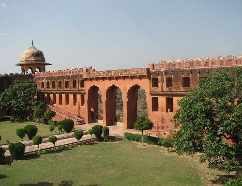 Medaus mėnesį Places In Jaipur - Jaigarh Fort