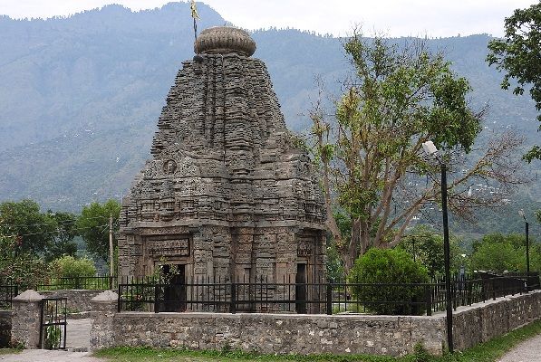 honeymoon-destinations-in-kullu-manali_basheshwar-mahadev-temple