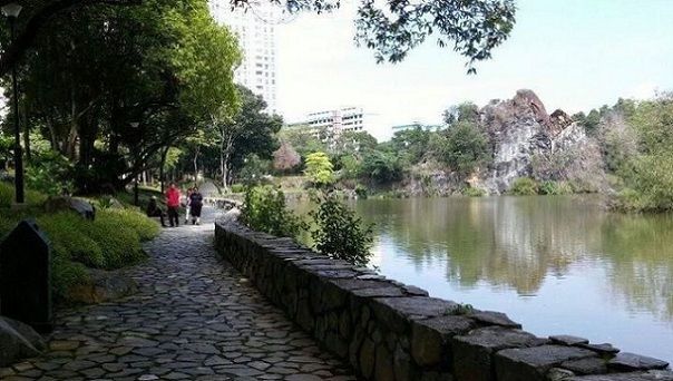 medaus mėnesio vietos-in-Singapūre_bukit-batok-miestas-parkas