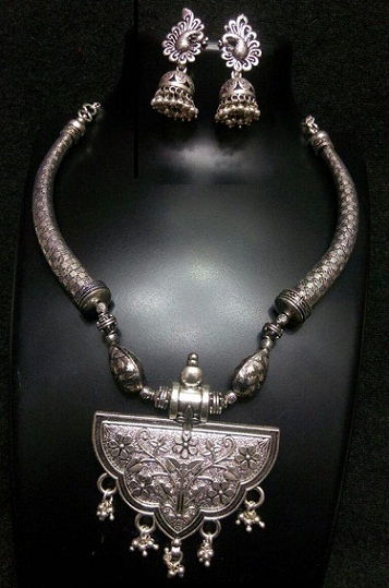 kábító-templom-ezüst-ékszer-nyaklánc-és fülbevaló
