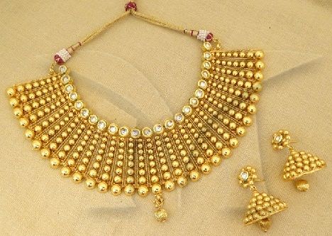 kundan-jewellery-designs-gold-kundan-jewellery