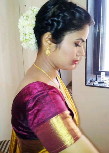 Maharashtrian Bridal Hairstyles for Girls