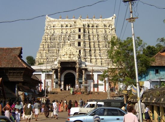 cel mai bogat temples in india