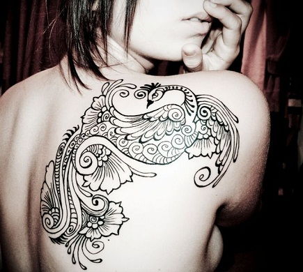 Shoulder Henna Designs-Bird henna as a design