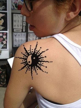 Shoulder Henna Designs-Sun Designs Henna for shoulder