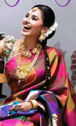 pietuose indian bridal hairstyles7