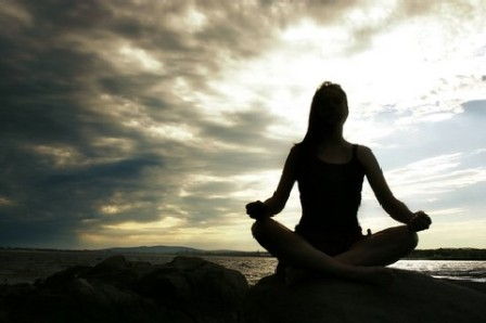 Ce este Samadhi Yoga și meditație - Posturi și beneficii